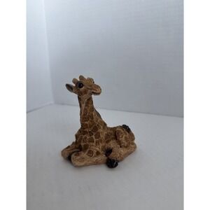 Vintage Stone Critters Giraffe Figurine 1983 Don James Sitting Safari Animal